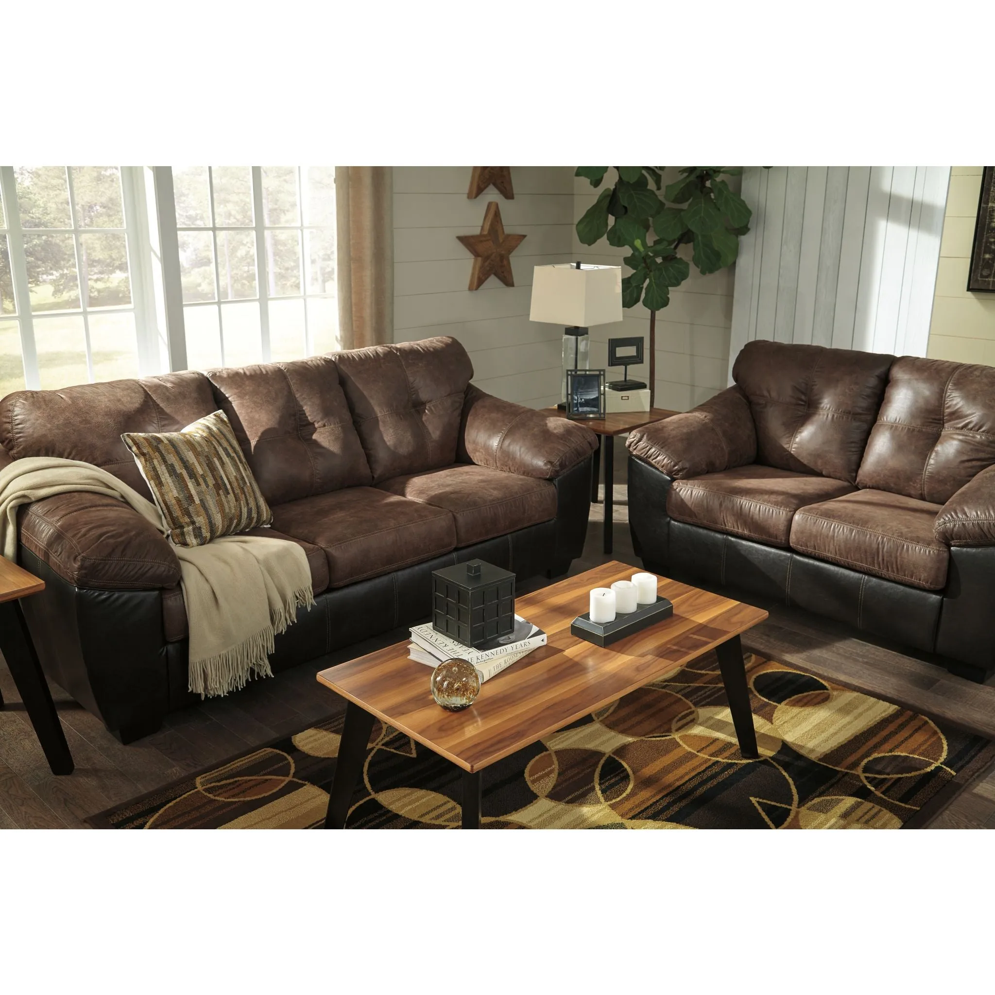Gregale Loveseat