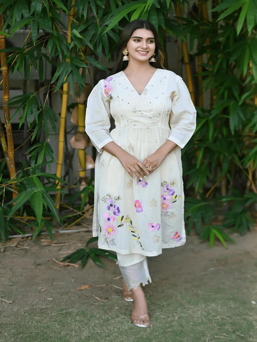 Off-White Dainty Dazzel Bold Floral Kurta Set